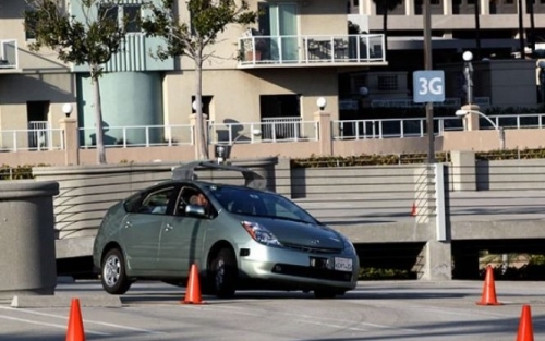 El coche sin conductor de Google aprueba el permiso de conducir