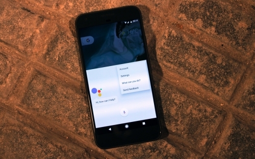 Si cuentas con auriculares compatibles con Google Assistant podrás entender diferentes idiomas en tiempo real